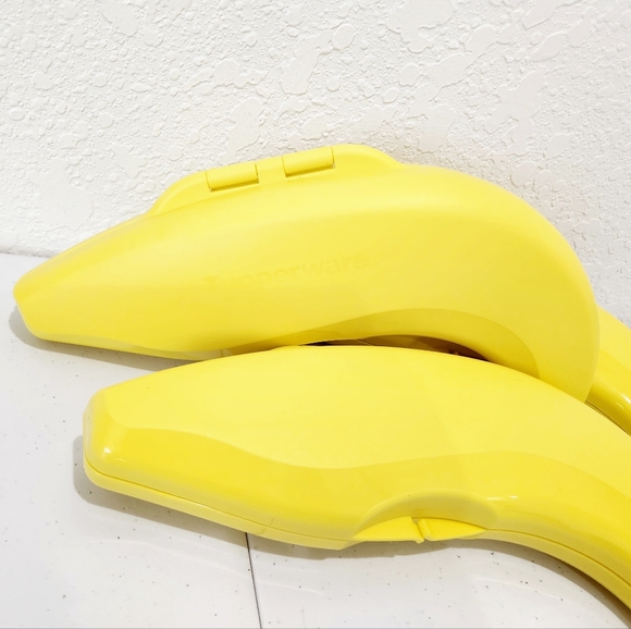 Lot of 3 Tupperware Banana Keepers - Picture 4 of 4
